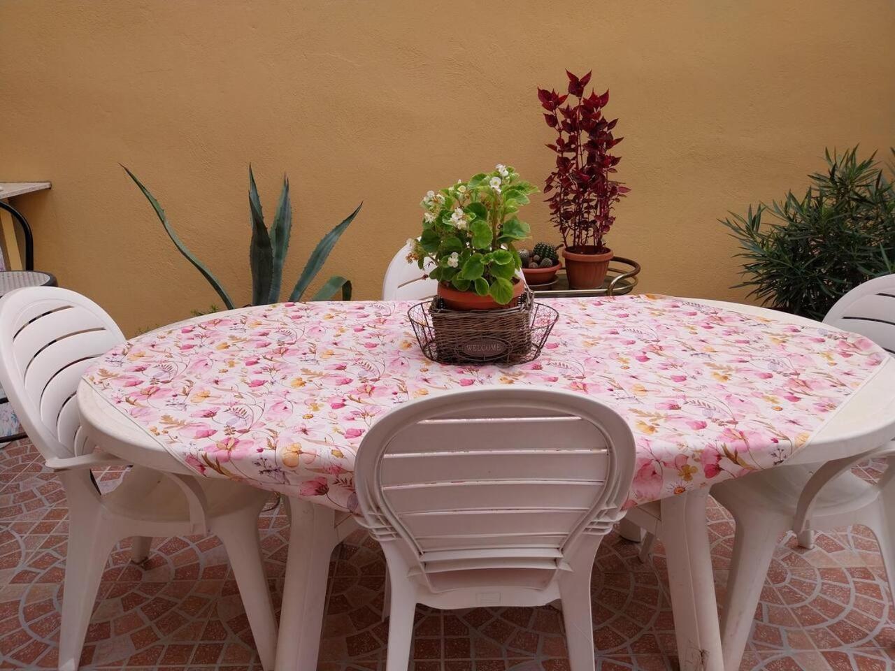 Il Giardino Di Marimar Apartamento Exterior foto